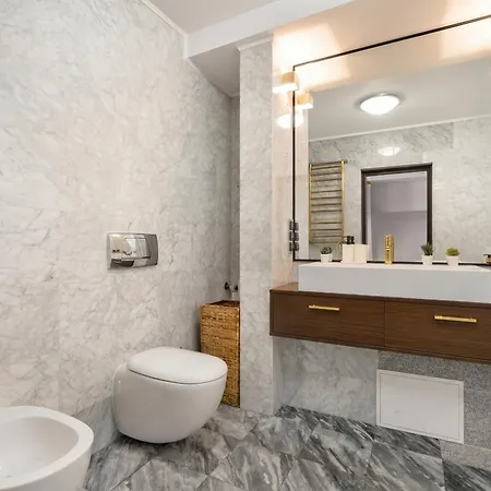 Urban Chic - Center - 3 Floors - Luxury